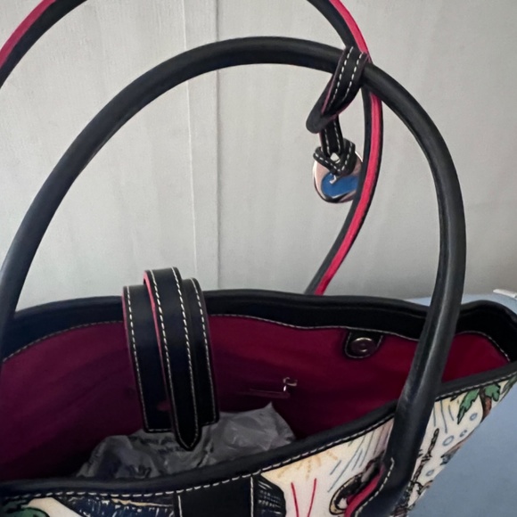 Rooney and Burke Disney purse - Picture 2 of 5